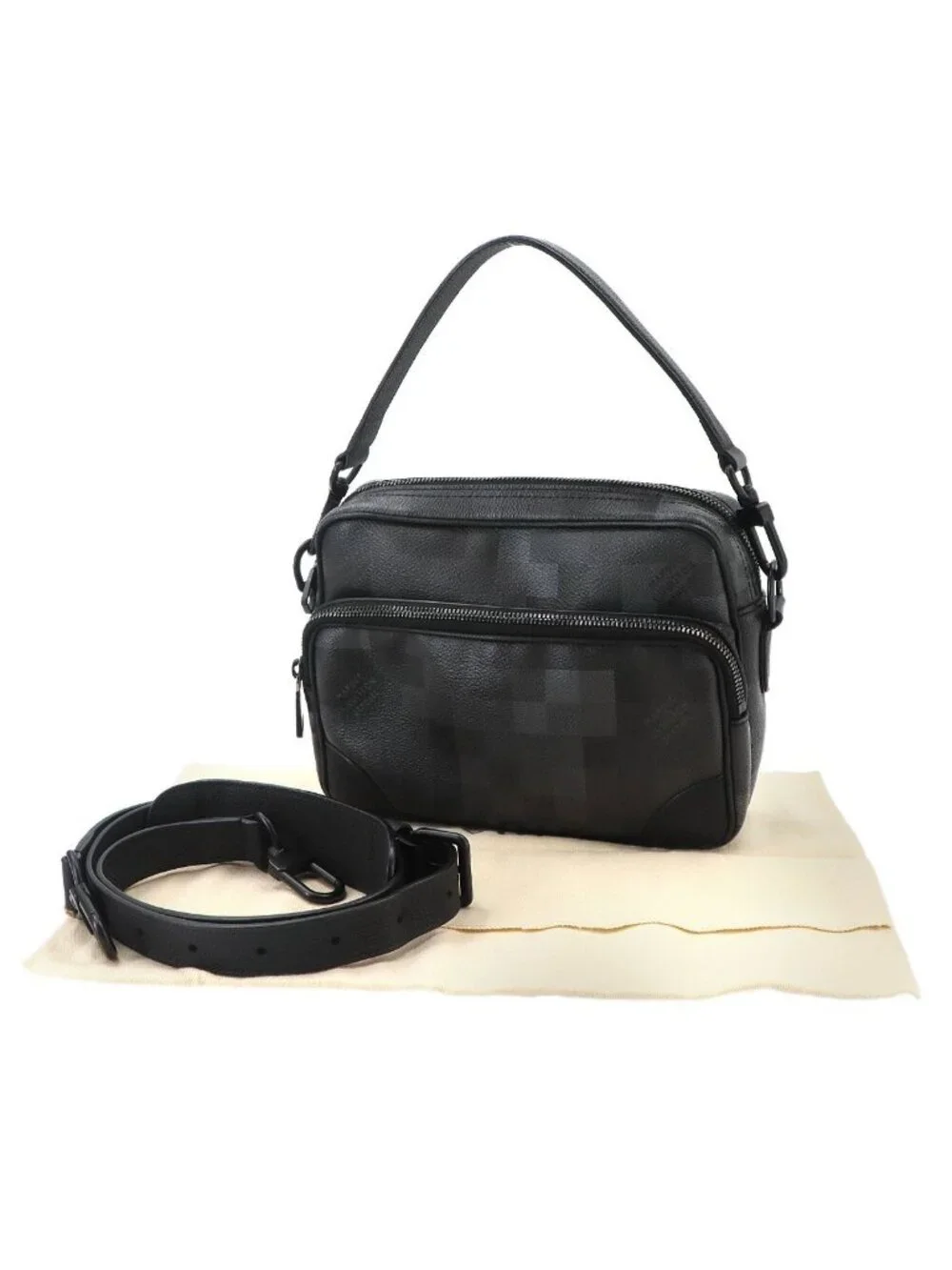 Louis Vuitton Damoflage Black Nile Messenger Bag 2-Way